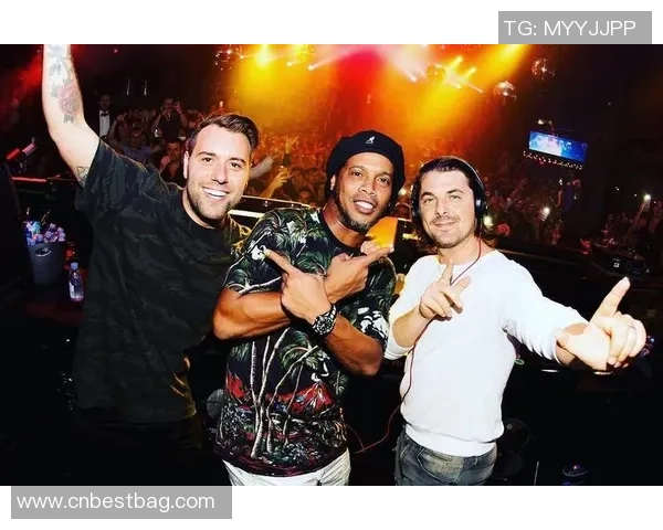 足球球星深夜逛夜店遭抓捕引发热议 网友纷纷猜测事件背后真相